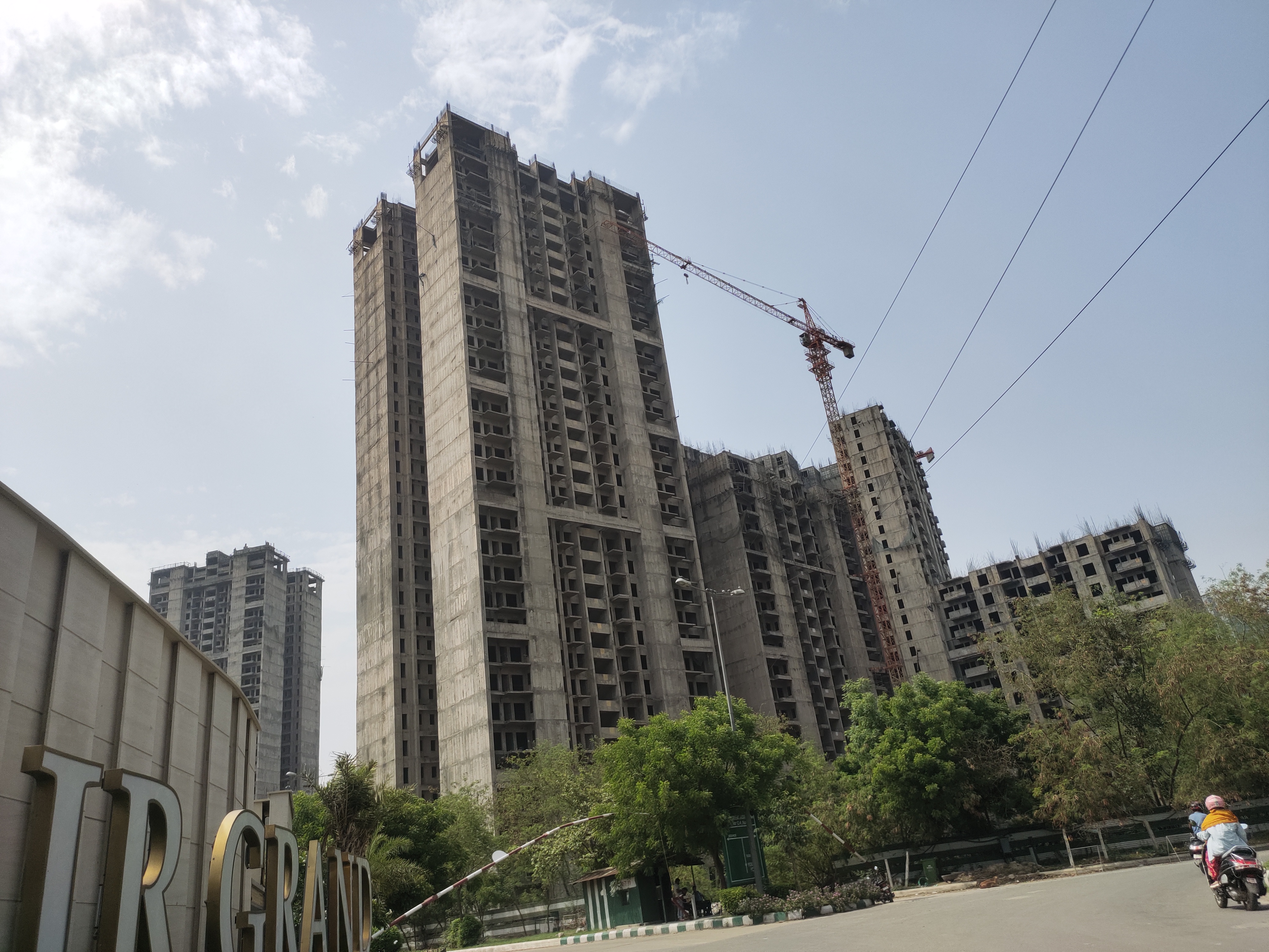 Krescent Homes- 4BHK+Servant